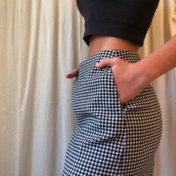 Urban Outfitters checkered mini skirt - Picture 3 of 3
